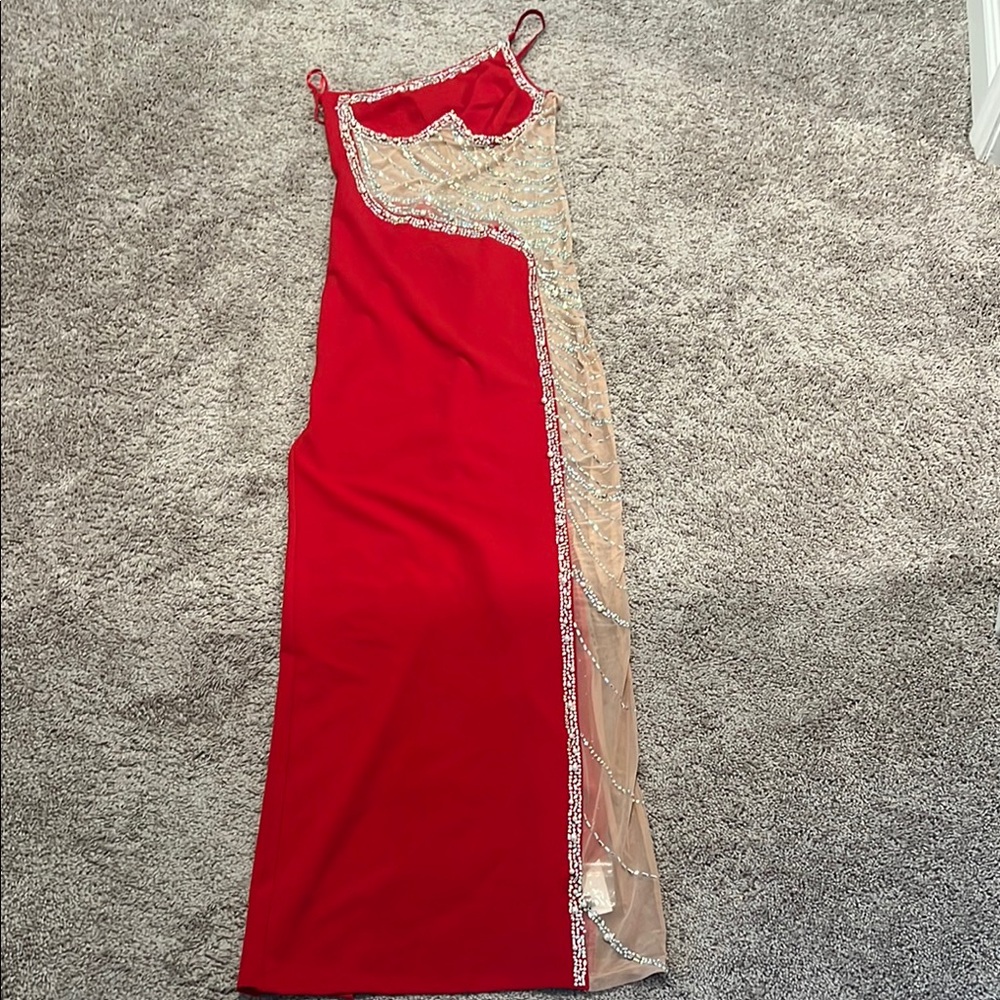 Elegant Red Evening Dress with Sheer Accents